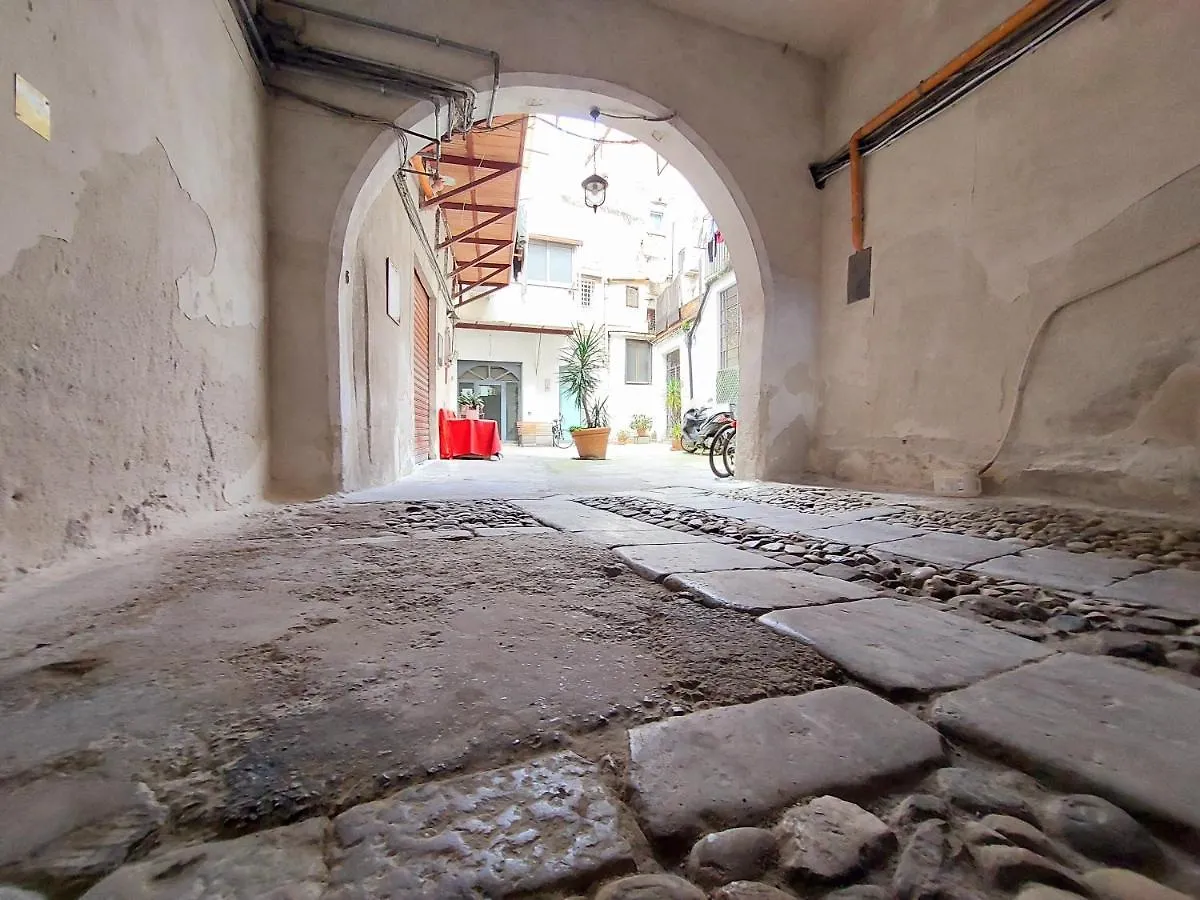 Apartment Guest House Palermo Massimo 23 Italy